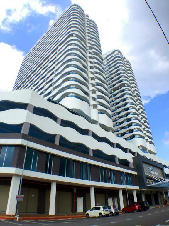 Mykey The Wave A-23-15 Melaka City Luaran gambar